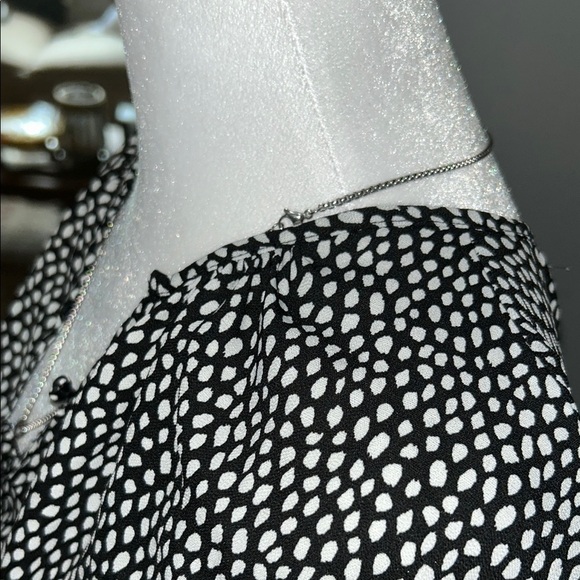 Black and White Polka Dot Blouse - Picture 5 of 6